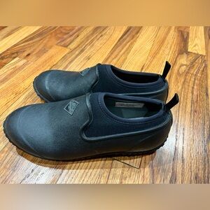 The Original Muck Boot Women’s Muckster II Low – Black Waterproof Shoes,Size 8